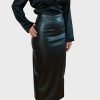 Black midi skirt